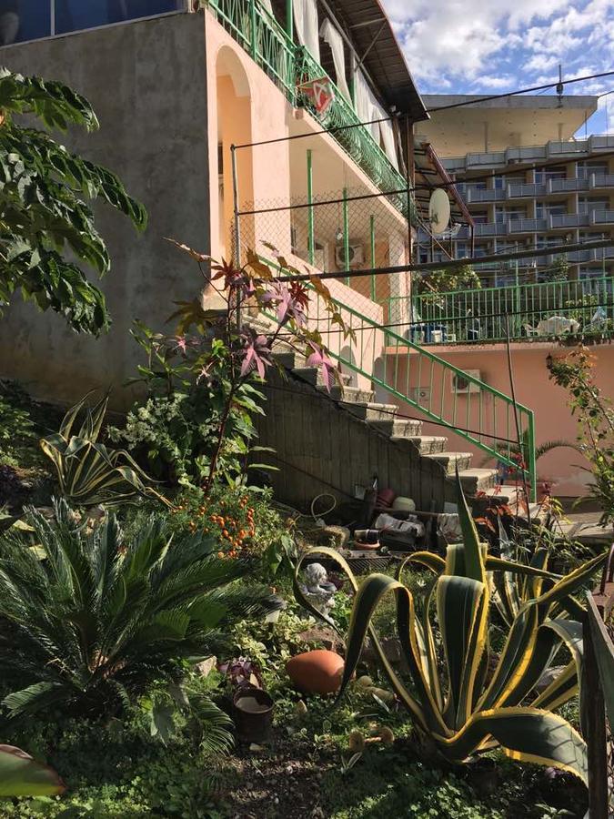 Sunset Guest House Gagra Exterior foto